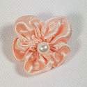kleine roze satijnen corsage