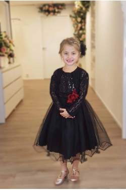 Exclusief Goedaardig Champagne Kinder galajurken | Cocktailjurken voor meisjes - Stephanie's Bruidsmode - Kinderfeestkleding - Bruidsstyling Exclusief Goedaardig Champagne Kinder galajurken | Cocktailjurken voor meisjes - Stephanie's Bruidsmode - Kinderfeestkleding - Bruidsstyling