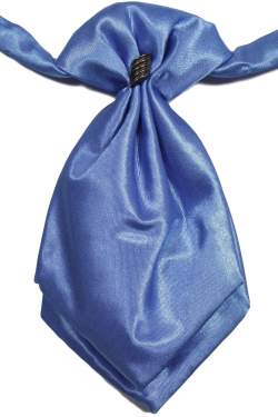 Blauwe satijnen plastron